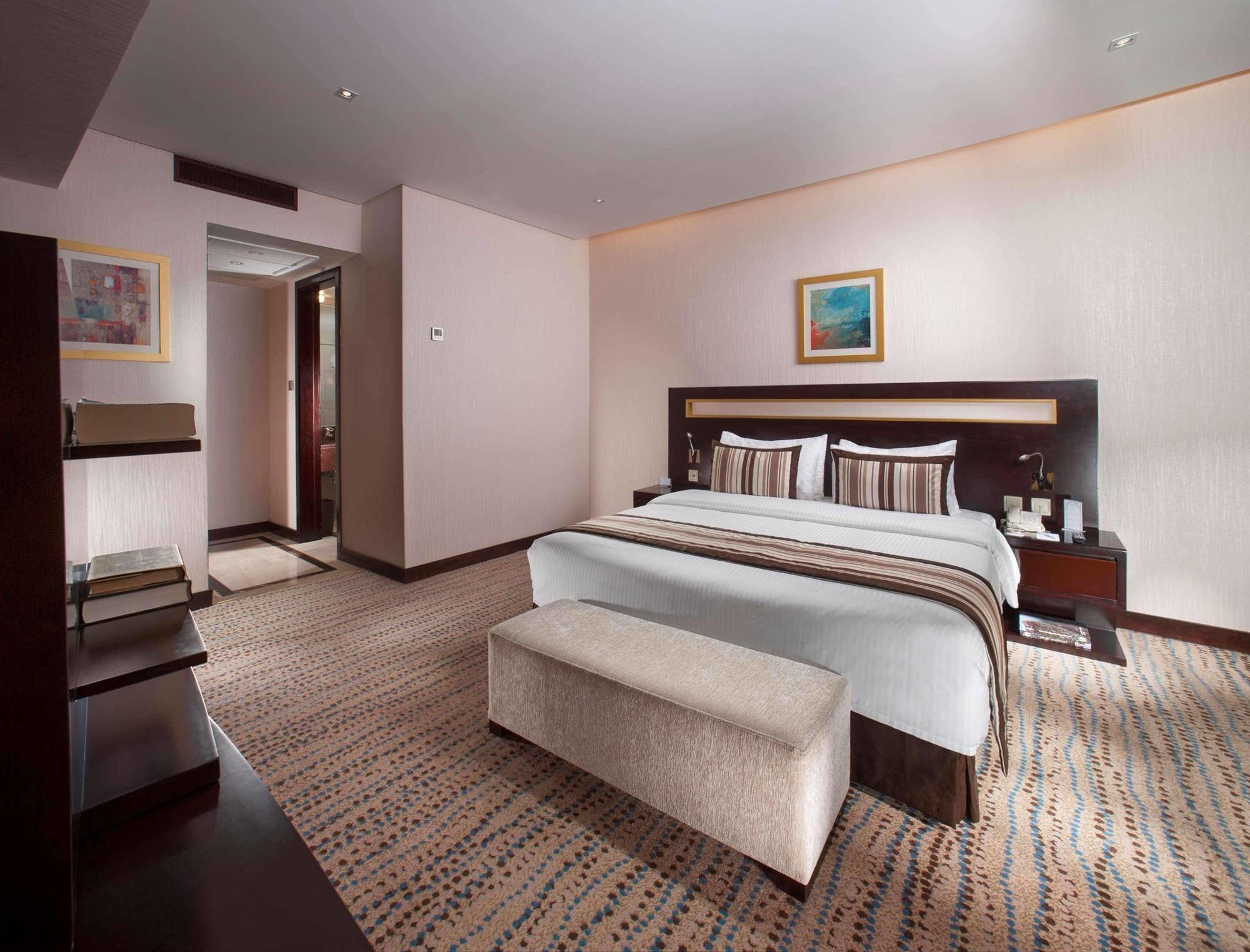 Hotel Golden Tulip Bahrain