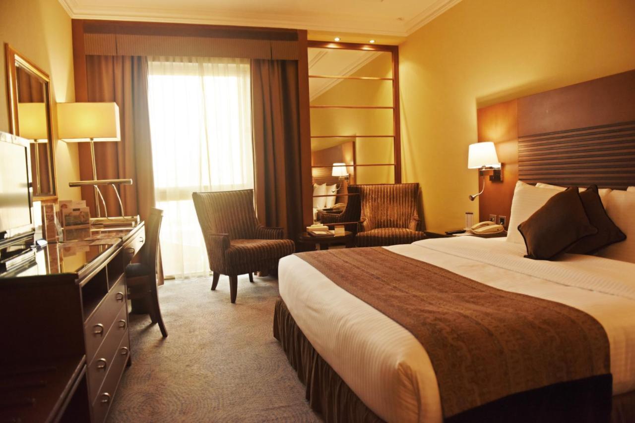 Golden Tulip Bahrain 5* Manama